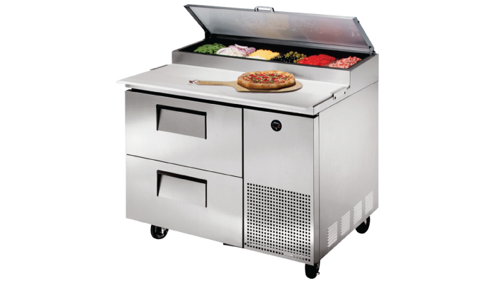 PIZZA PREPARATION COUNTER